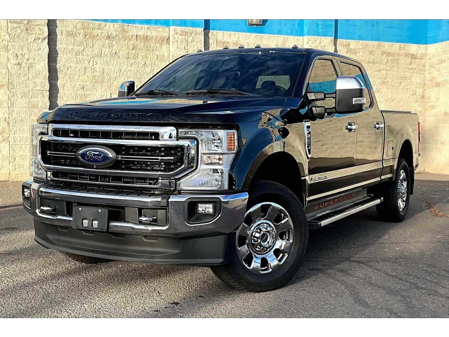 2022 Ford F-250 Super Duty Lariat's photo