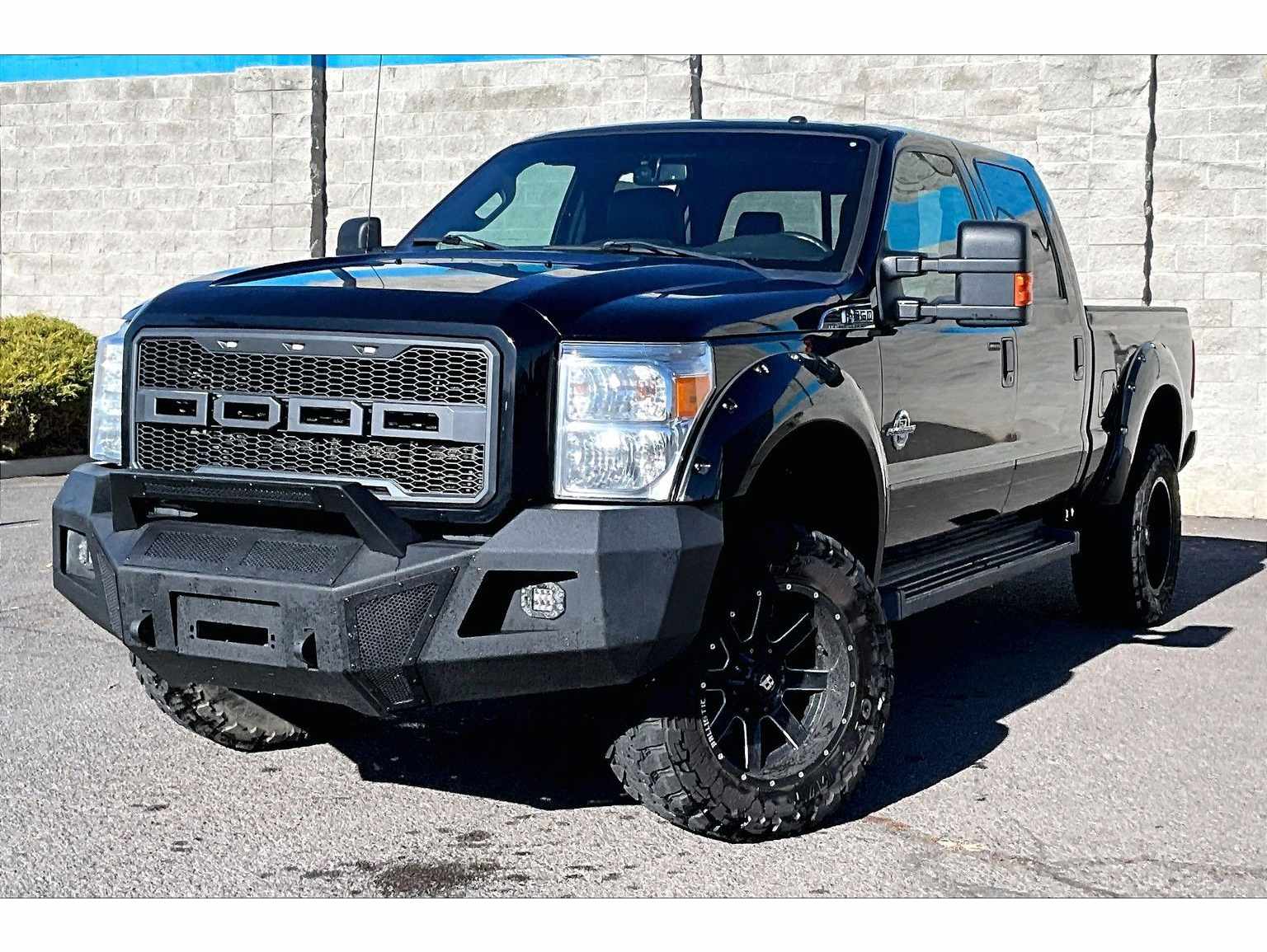 2016 Ford F-350 Super Duty Lariat's photo