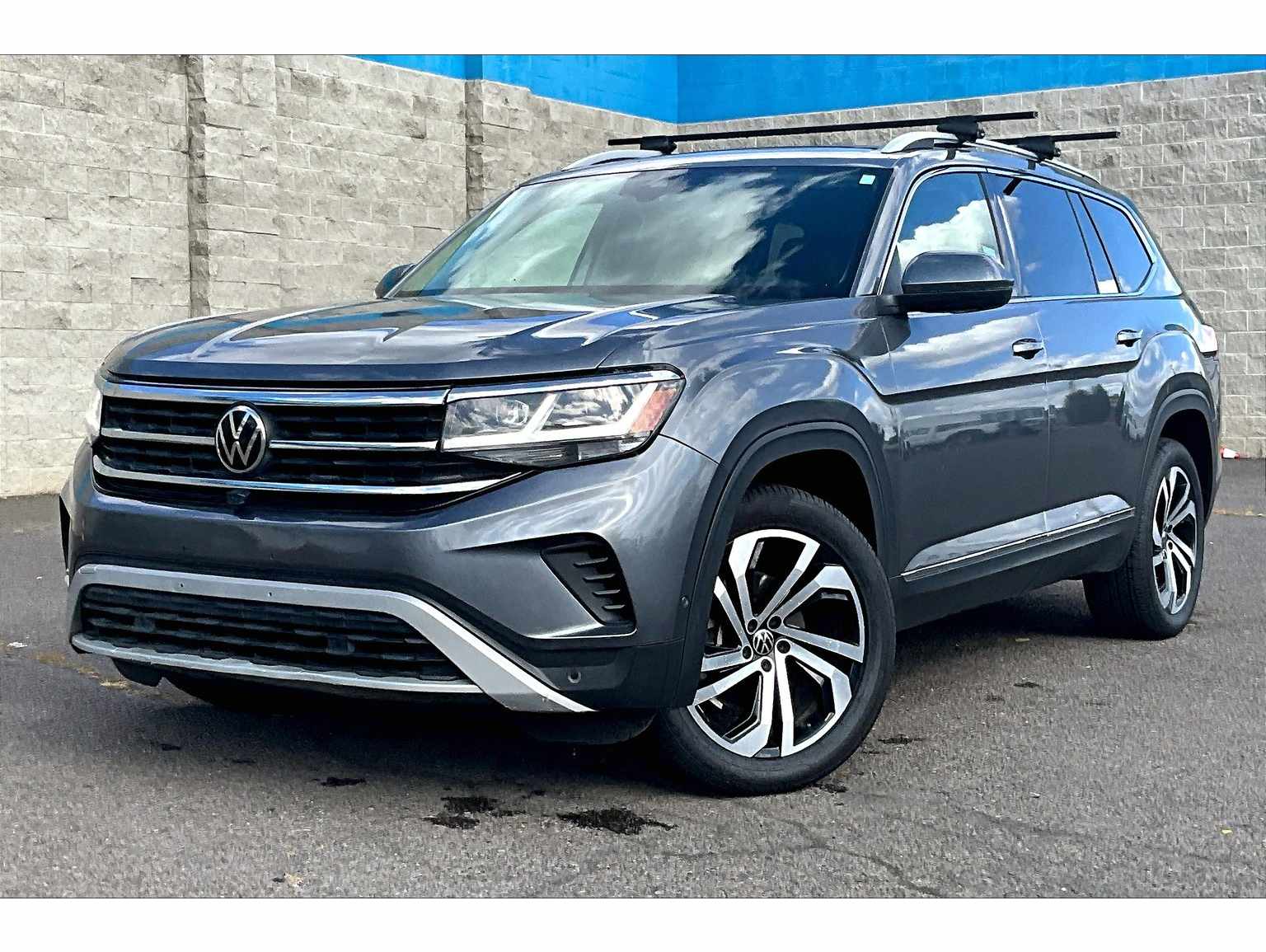 2021 Volkswagen Atlas SEL Premium's photo