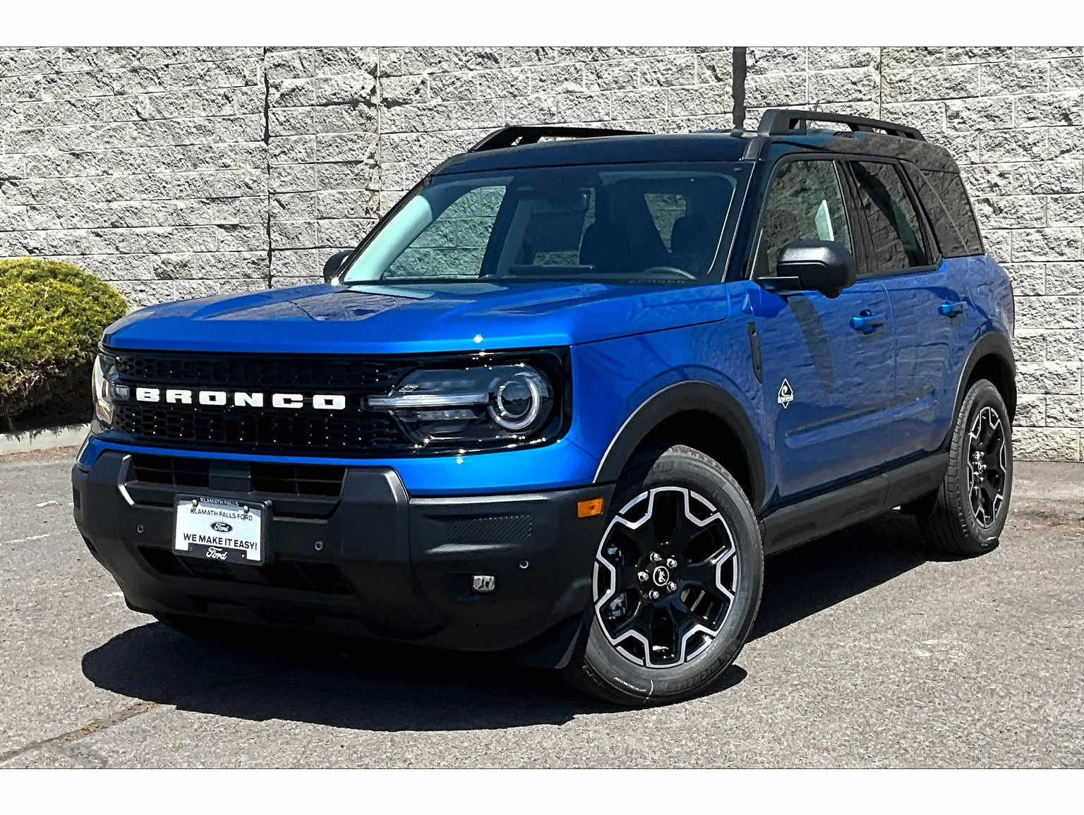 2025 Ford Bronco Sport Outer Banks's photo