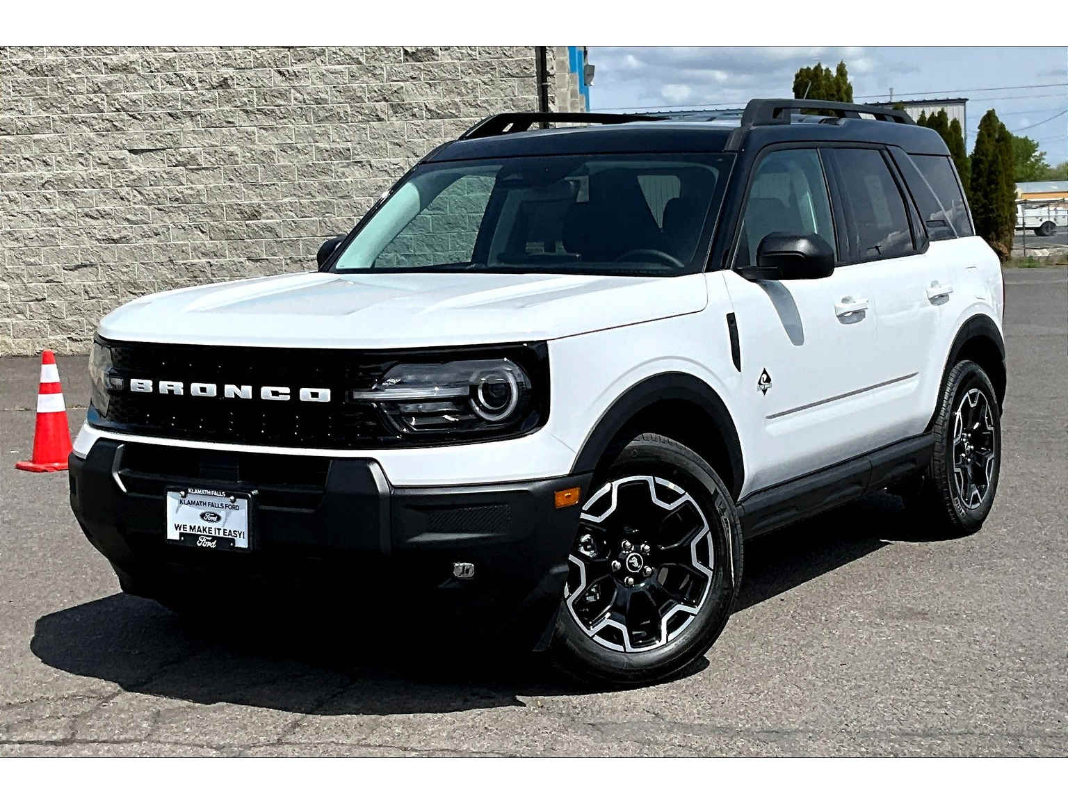 2025 Ford Bronco Sport Outer Banks's photo