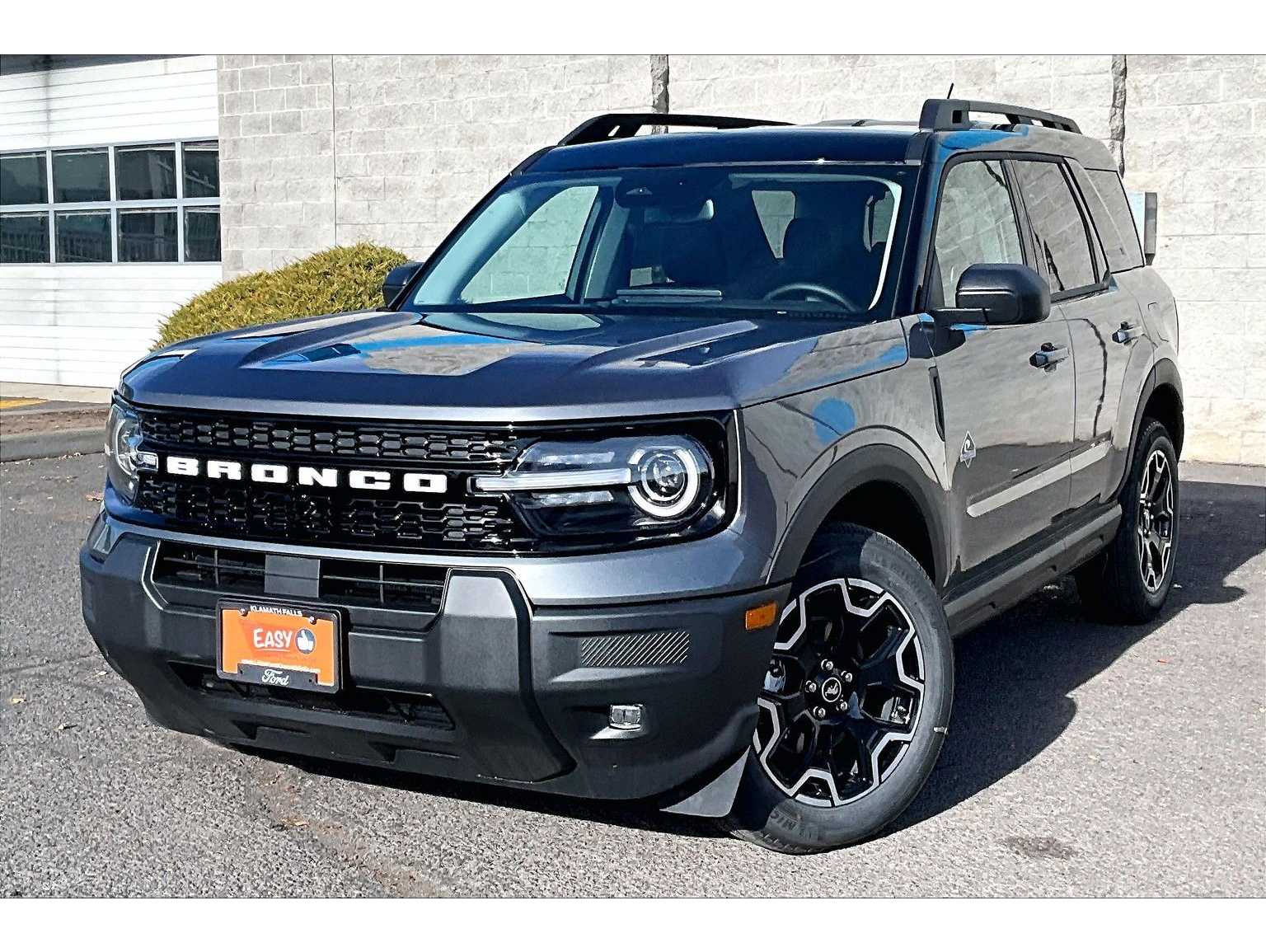 2025 Ford Bronco Sport Outer Banks's photo