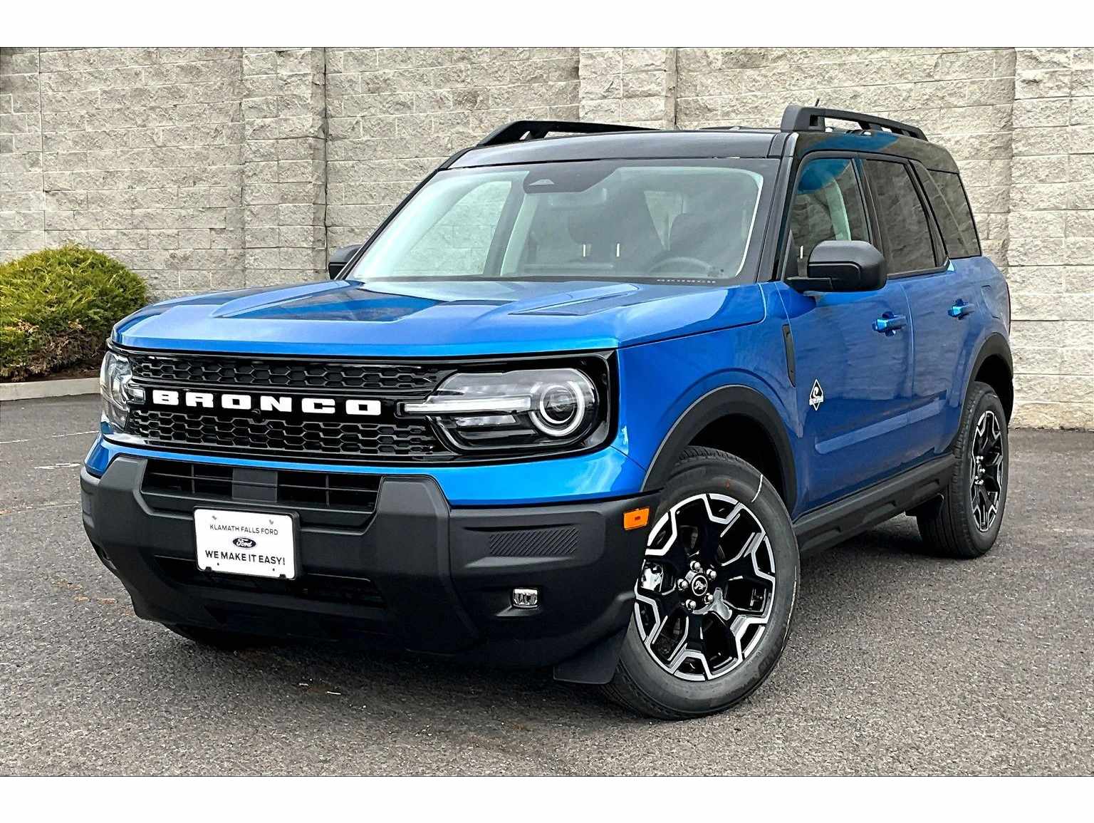 2025 Ford Bronco Sport Outer Banks's photo