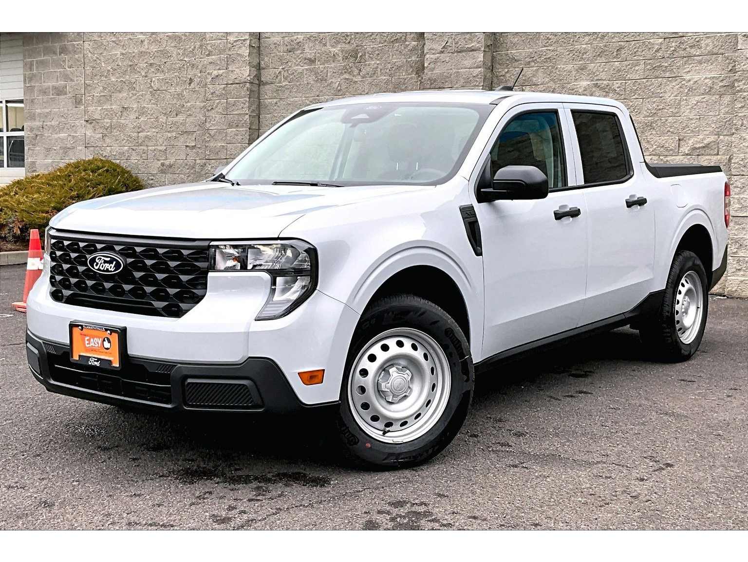 2026 Ford Maverick XL's photo