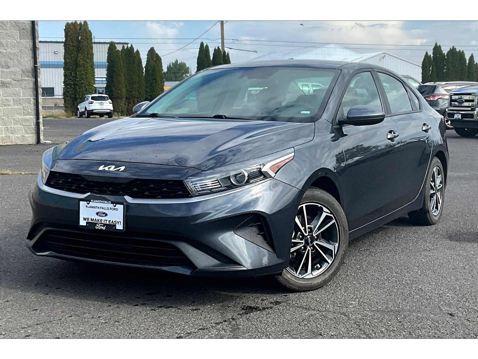 2023 Kia Forte LXS's photo