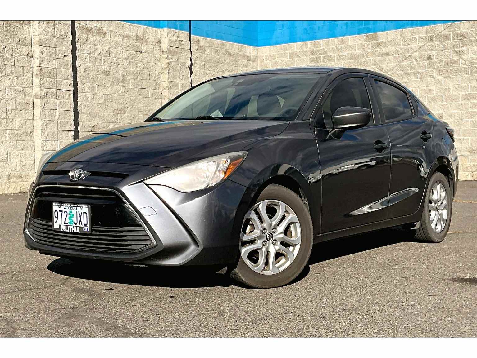 2017 Toyota Yaris iA Base