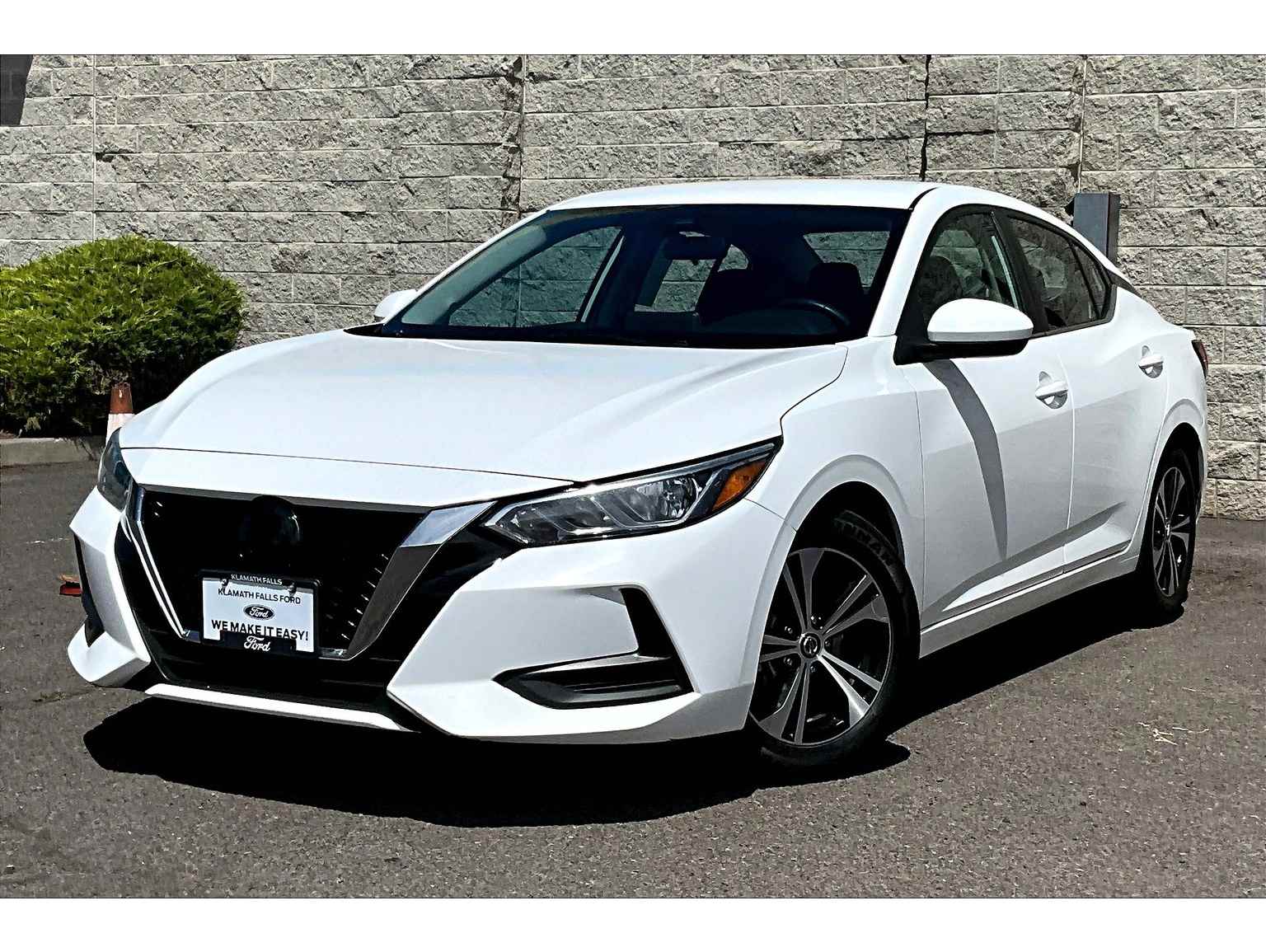 2022 Nissan Sentra SV's photo