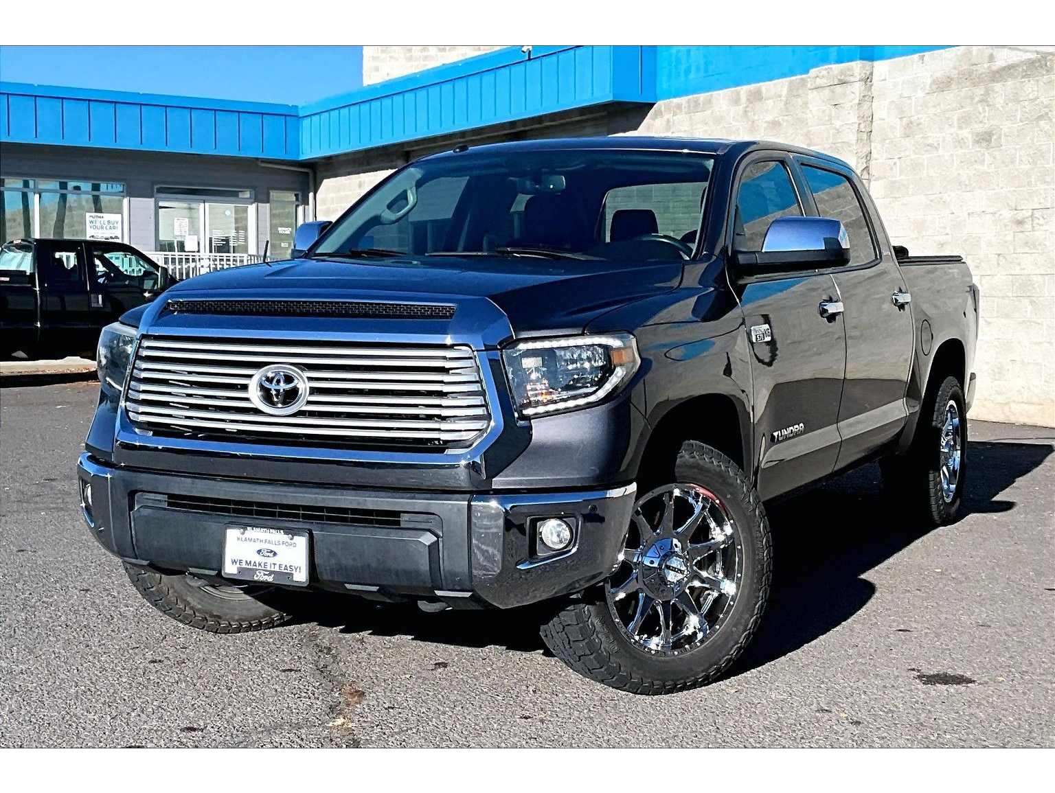 2017 Toyota Tundra Limited's photo