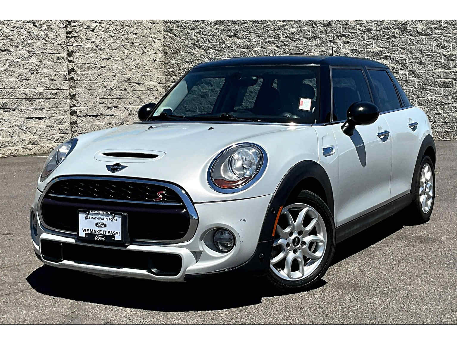 2018 MINI Cooper S's photo