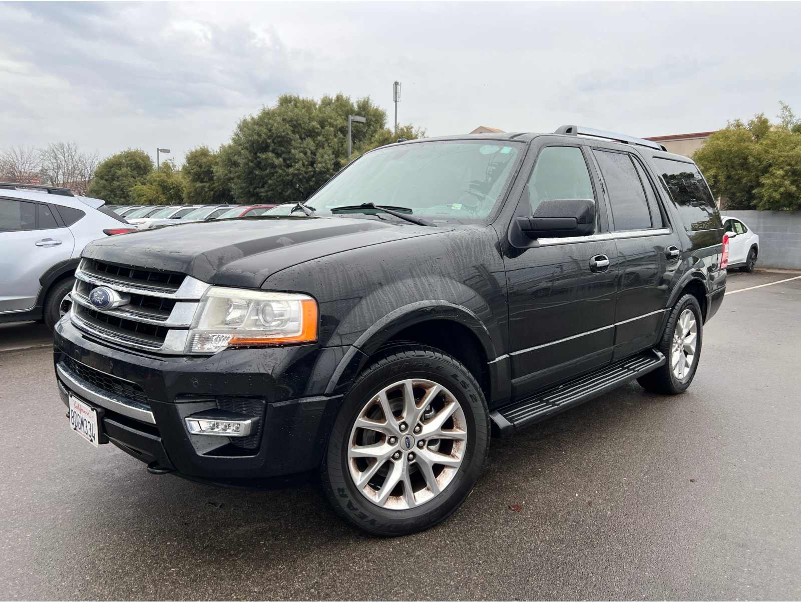 2017 Ford Expedition Limited's photo