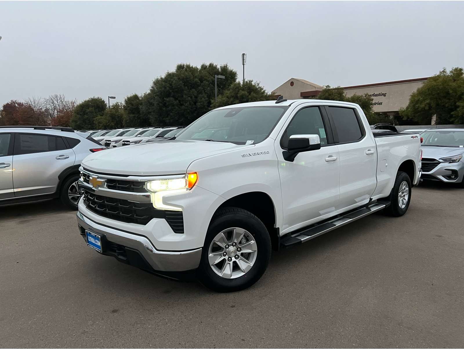 2024 Chevrolet Silverado 1500 LT's photo