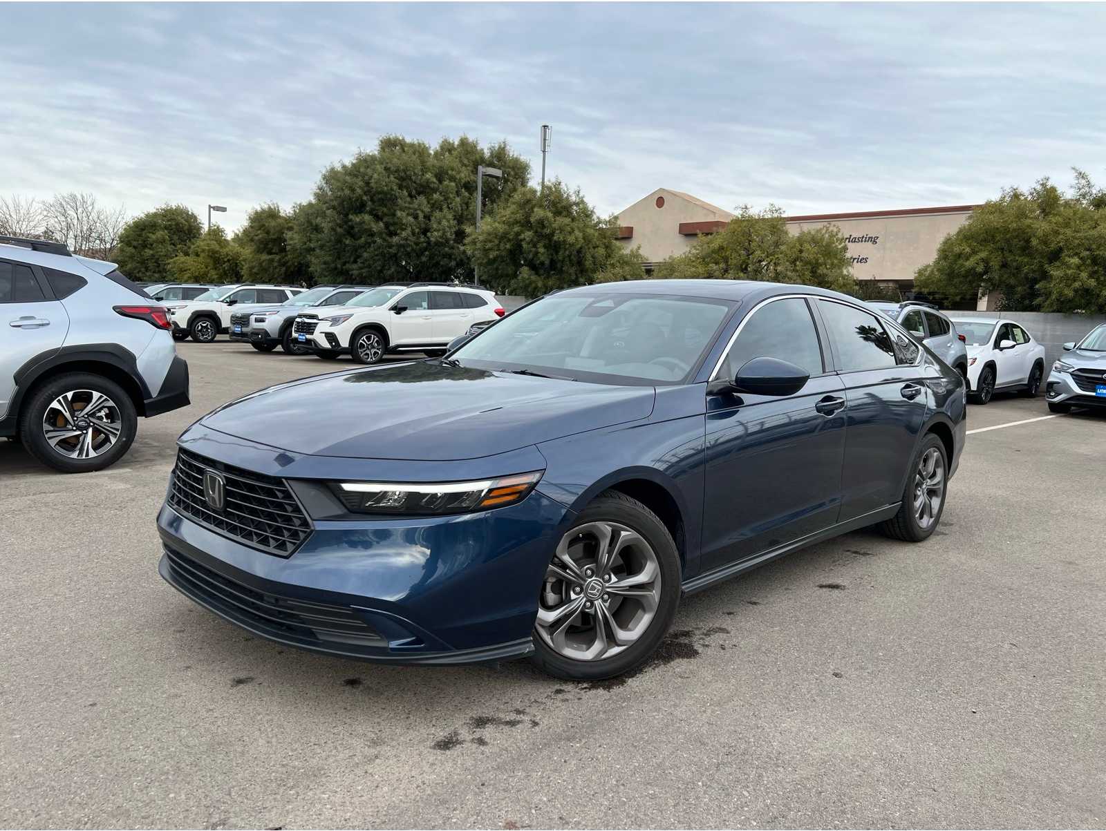 2024 Honda Accord EX's photo