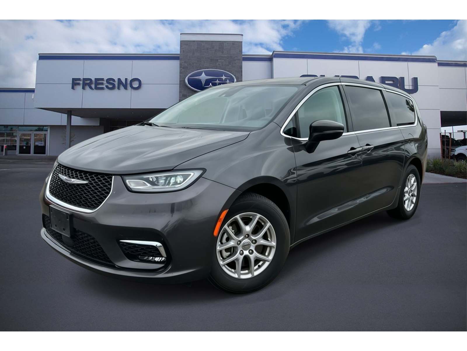 2023 Chrysler Pacifica Touring L