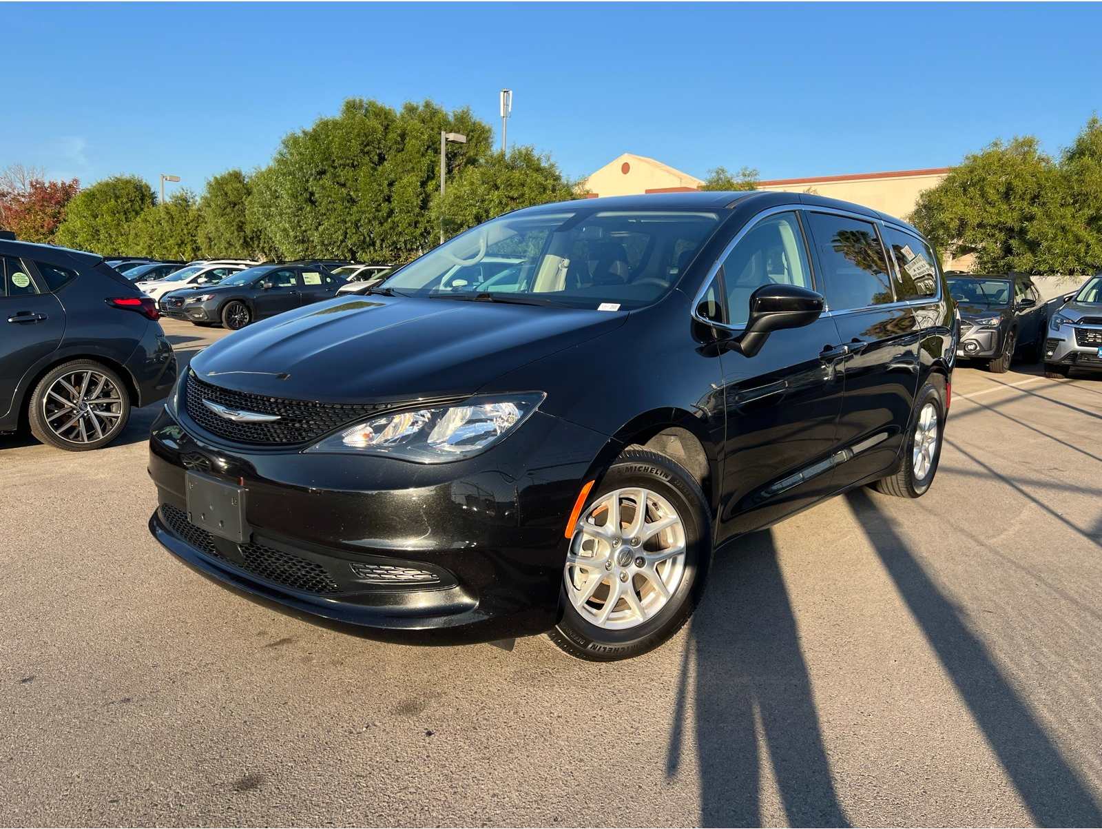 2021 Chrysler Voyager LX