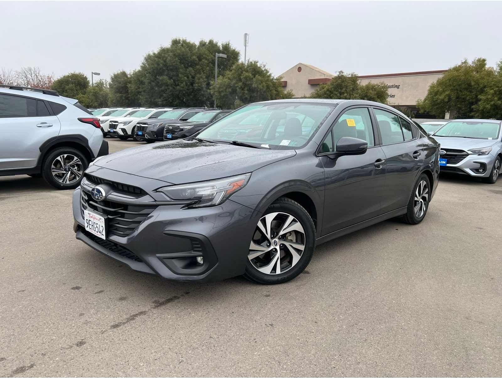 2023 Subaru Legacy Premium's photo