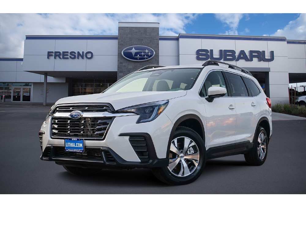 2025 Subaru Ascent Premium's photo