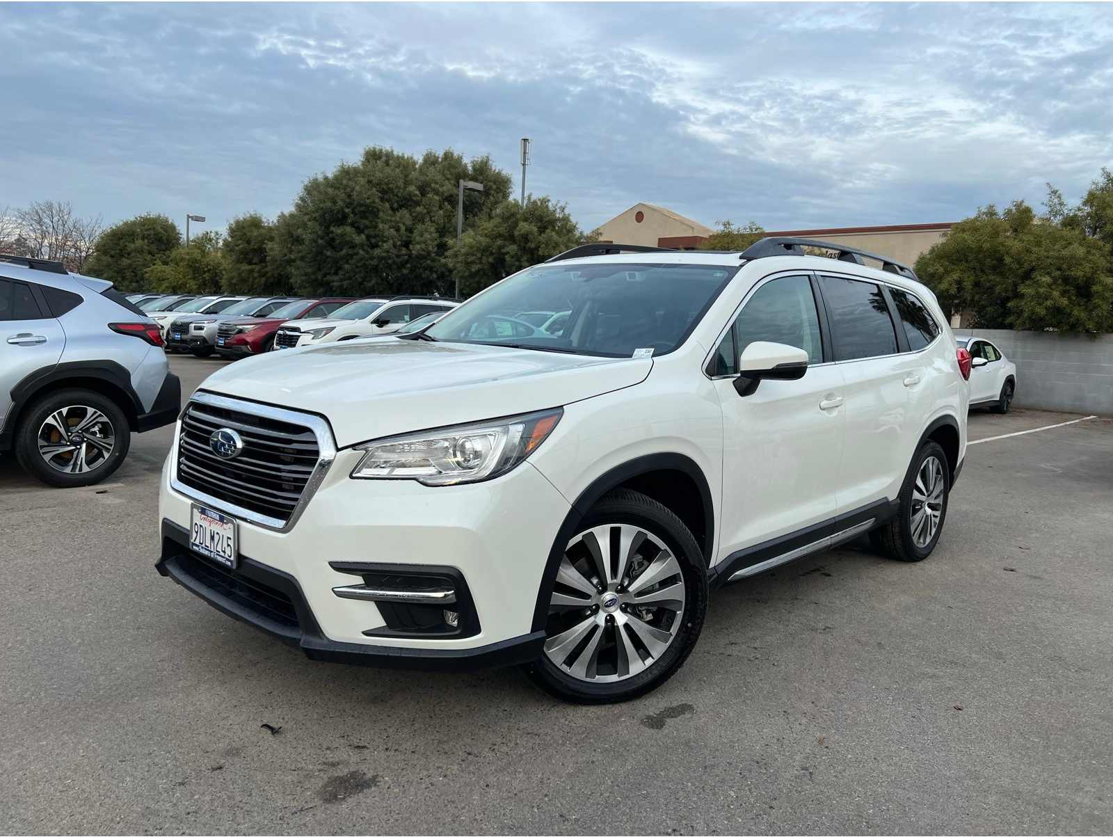 2022 Subaru Ascent Limited's photo