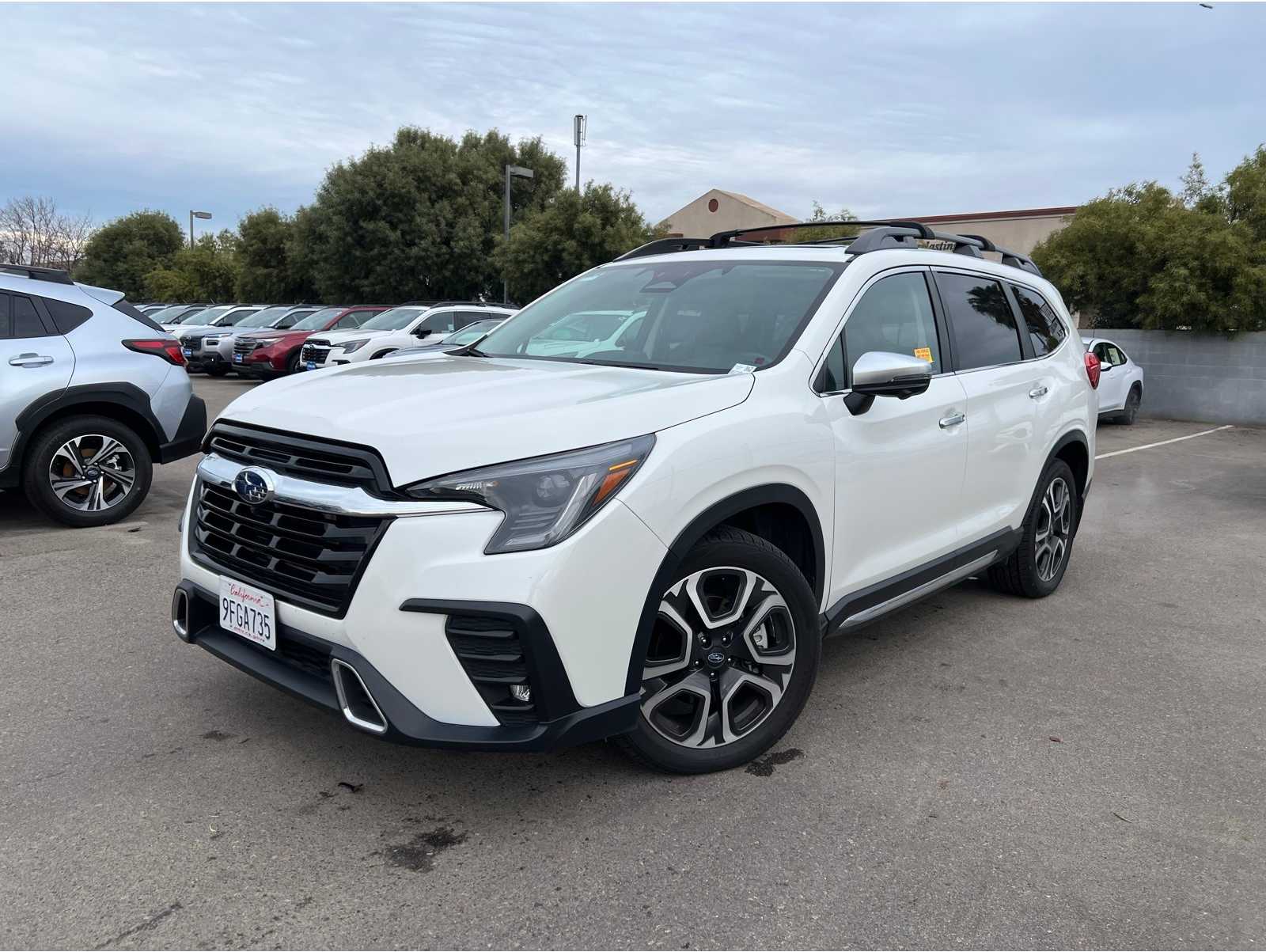 2023 Subaru Ascent Touring's photo