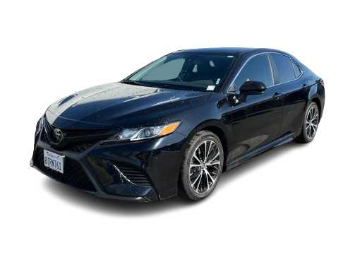 2020 Toyota Camry SE -
                Fresno, CA