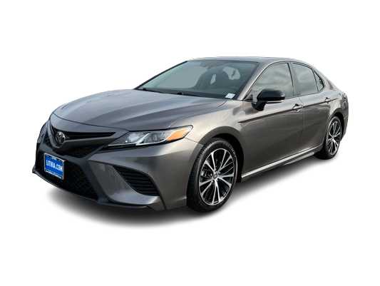 2020 Toyota Camry SE -
                Fresno, CA