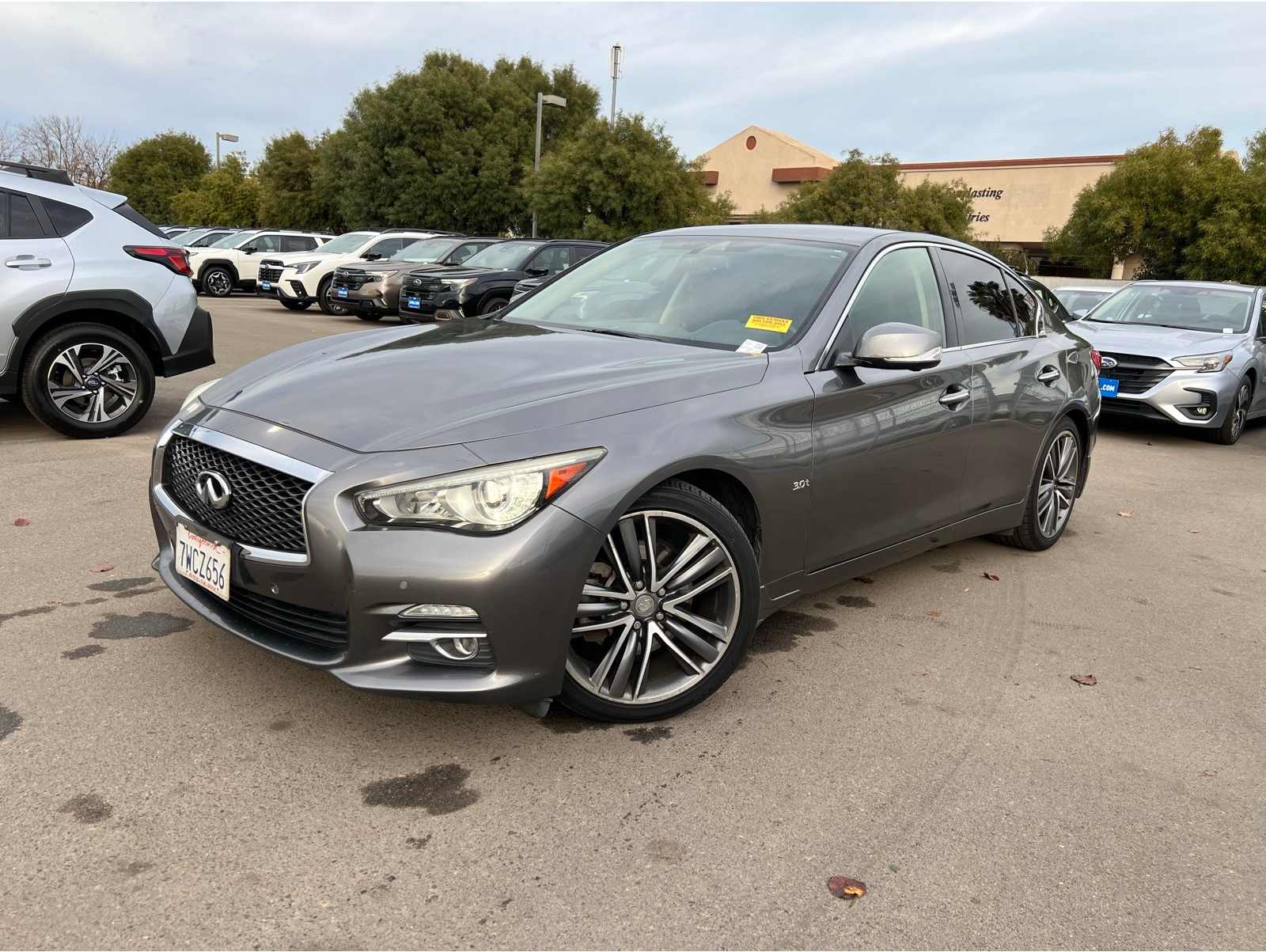 2016 INFINITI Q50 Premium's photo