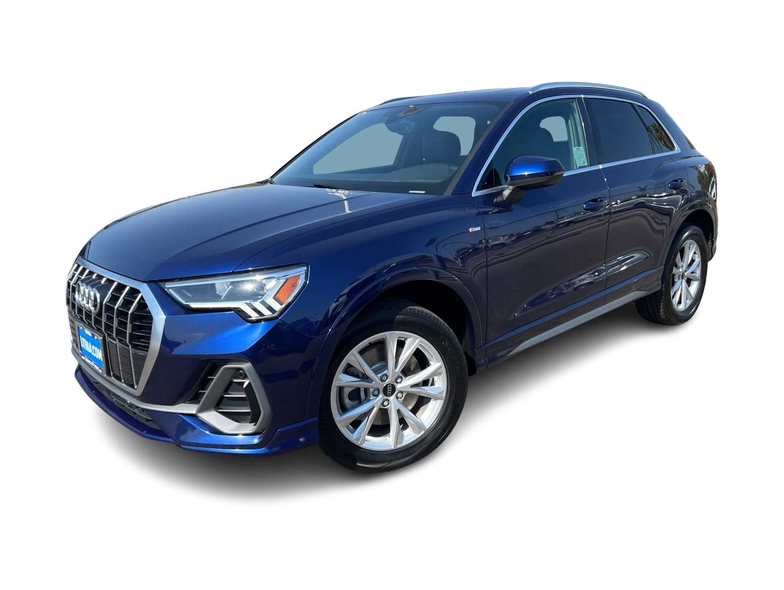 Thumbnail: 2024 Audi Q3 - 1