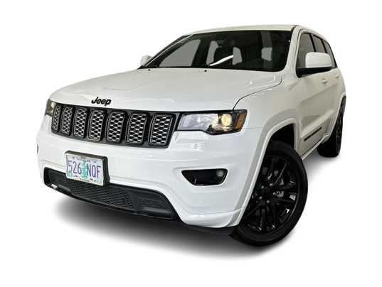 2022 Jeep Grand Cherokee Laredo -
                Portland, OR