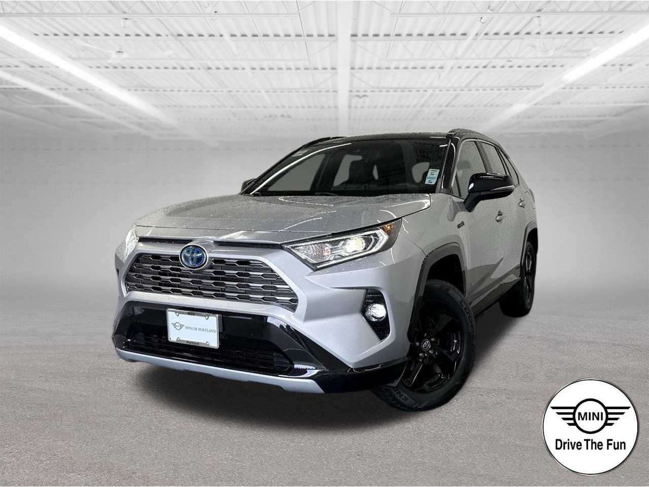 2019 Toyota RAV4 XSE's photo
