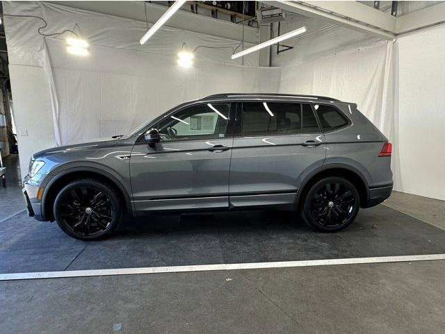 2021 Volkswagen Tiguan SE R-LINE BLACK