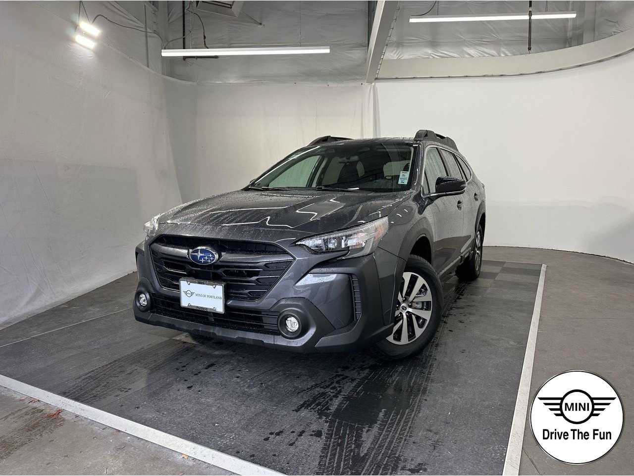 2024 Subaru Outback Premium's photo