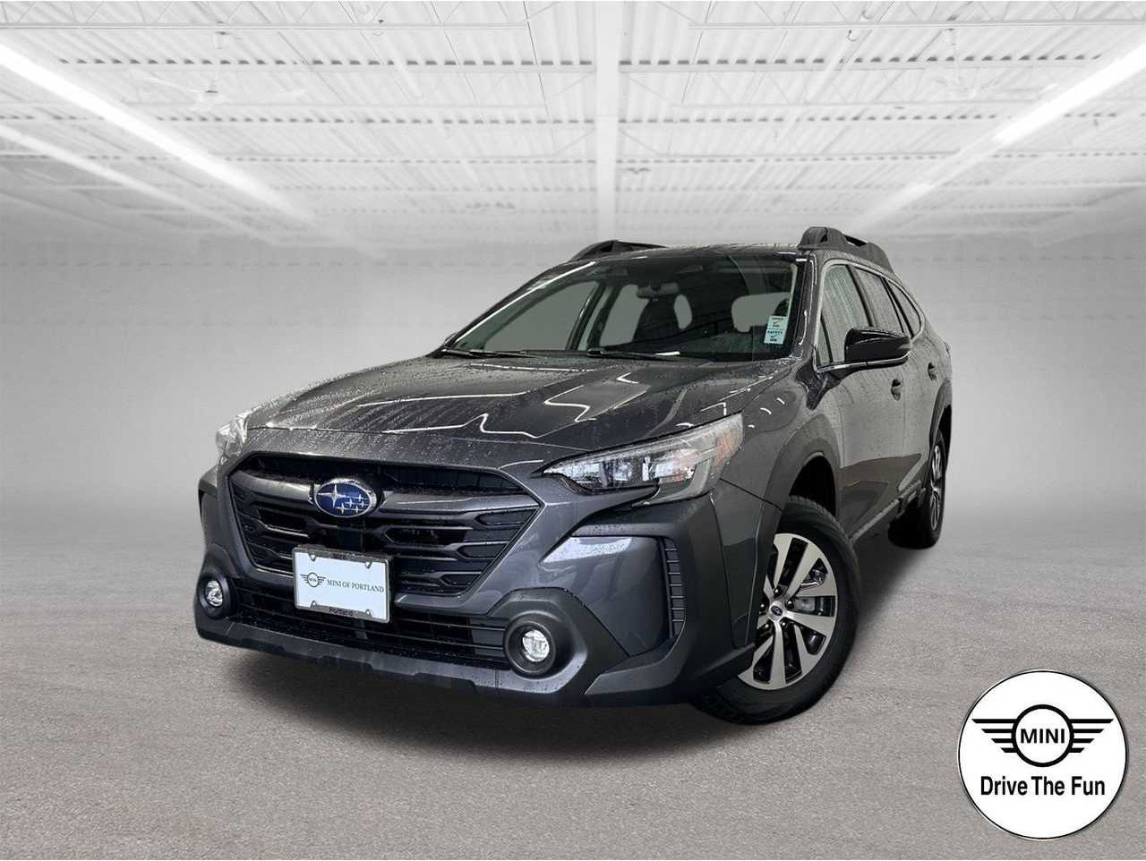 2024 Subaru Outback Premium's photo