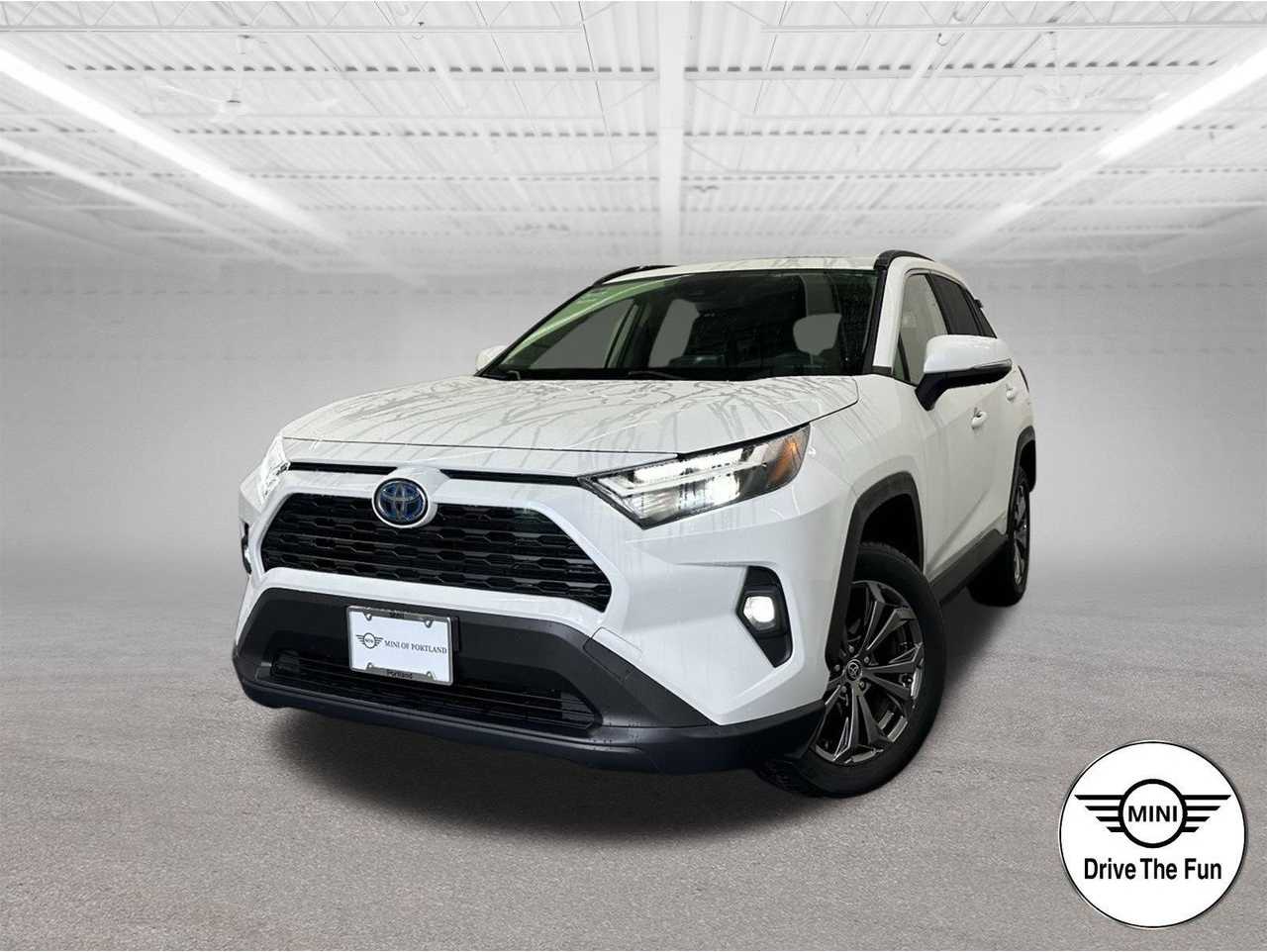 2023 Toyota RAV4 XLE Premium's photo