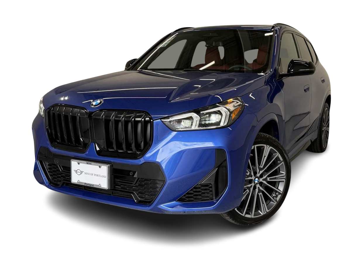 Thumbnail: 2023 BMW X1 - 1