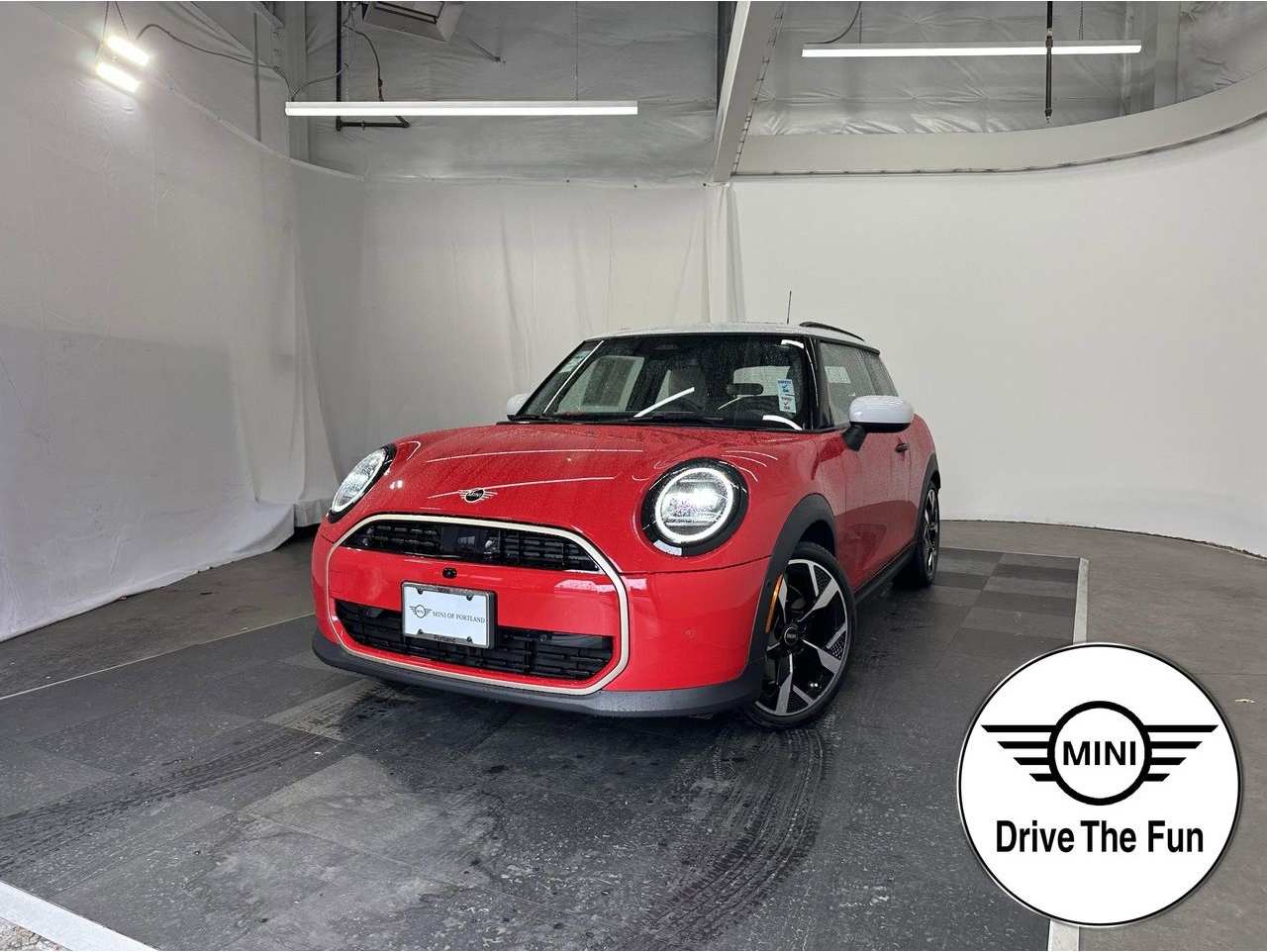 2025 MINI Hardtop 2 Door Base's photo