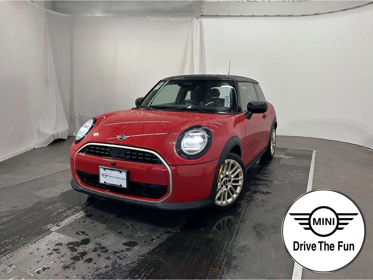 2025 MINI Hardtop 2 Door Base's photo