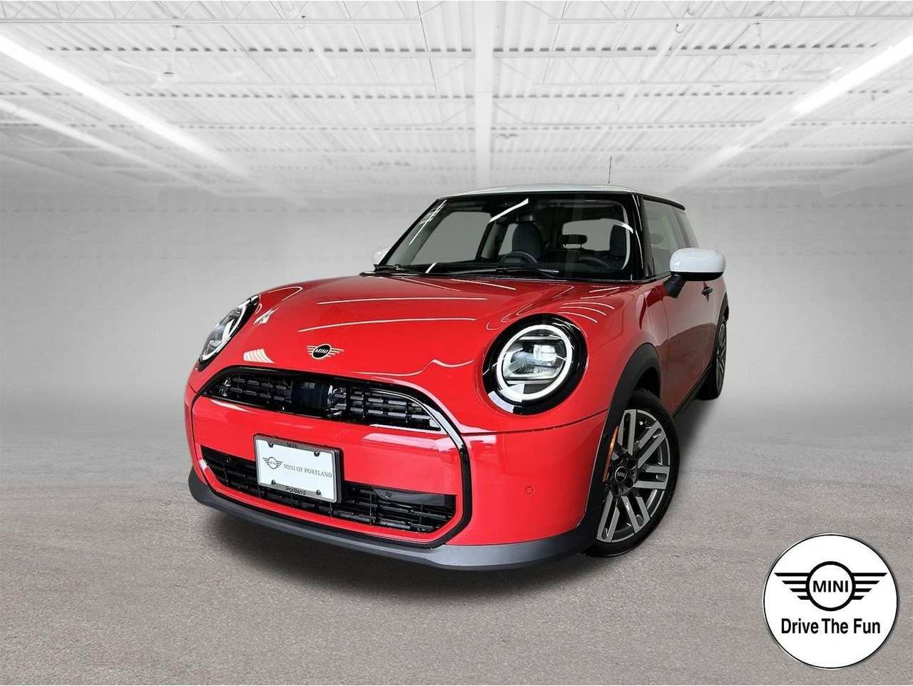 2025 MINI Hardtop 2 Door Base's photo