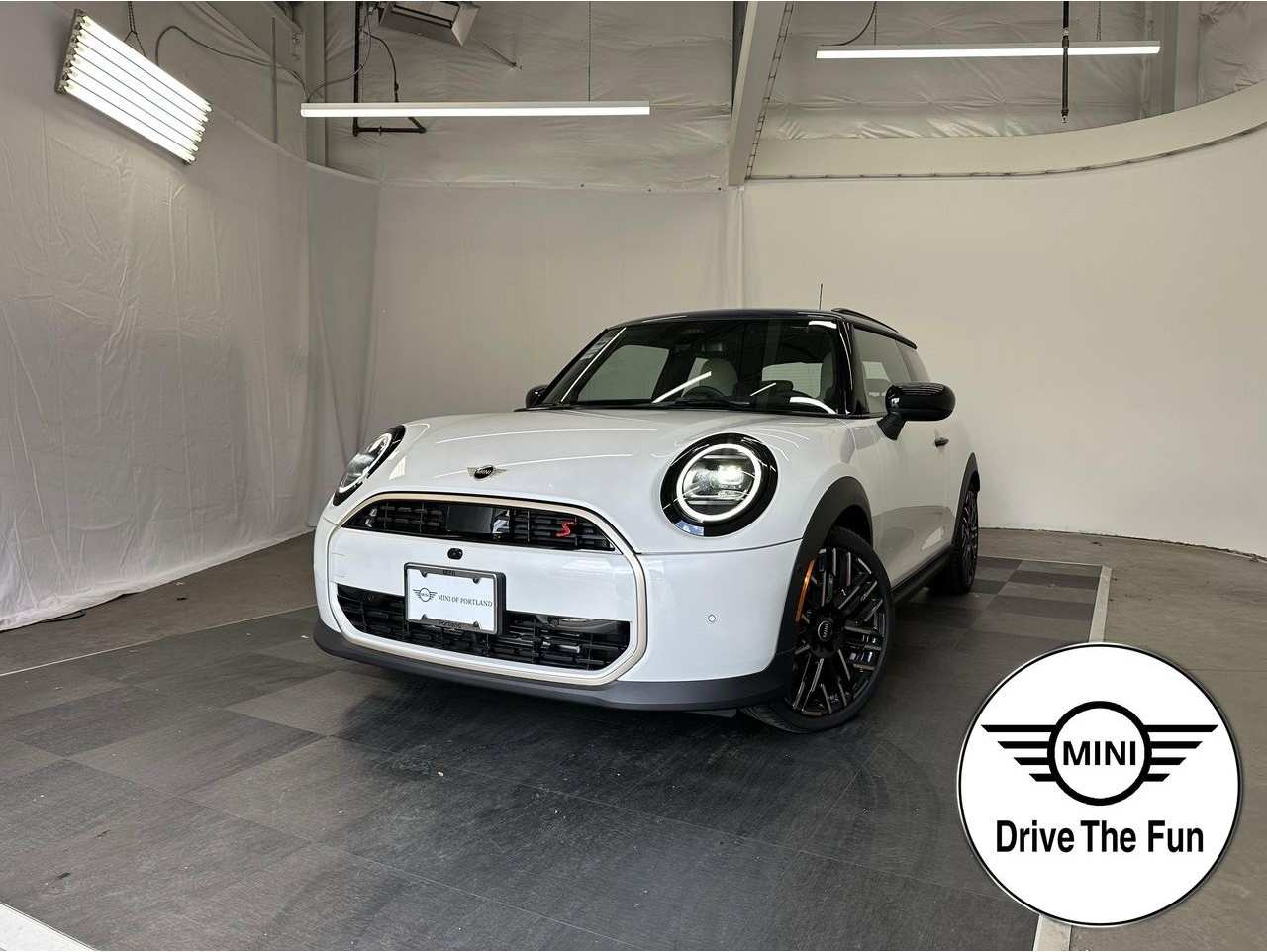 2025 MINI Hardtop 2 Door S's photo