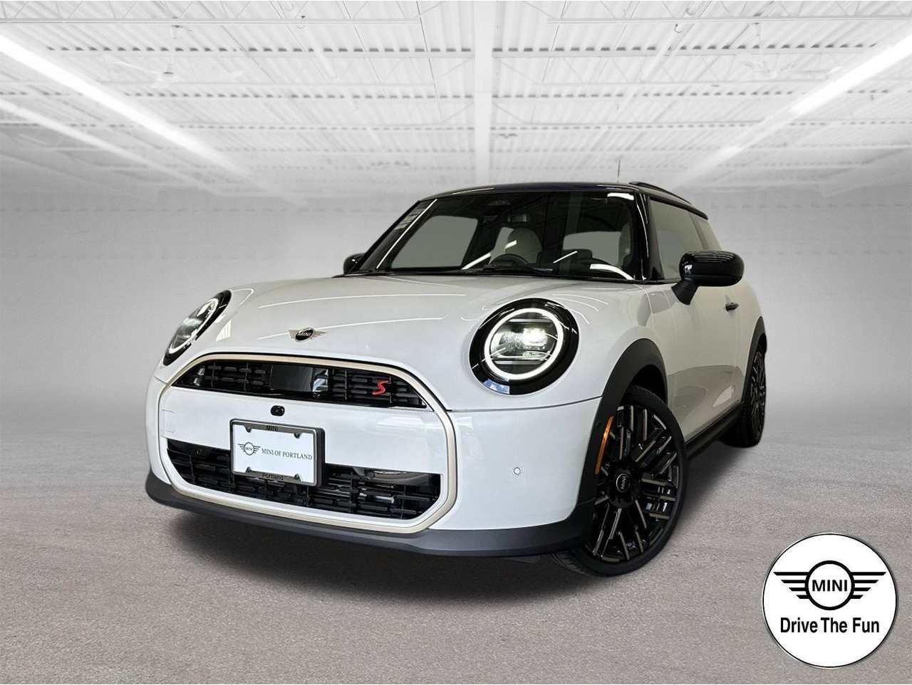 2025 MINI Hardtop 2 Door S's photo