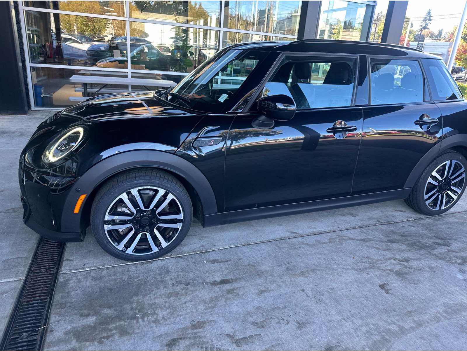 2024 MINI Hardtop 4 Door