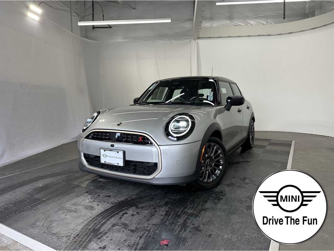 2025 MINI Hardtop 4 Door