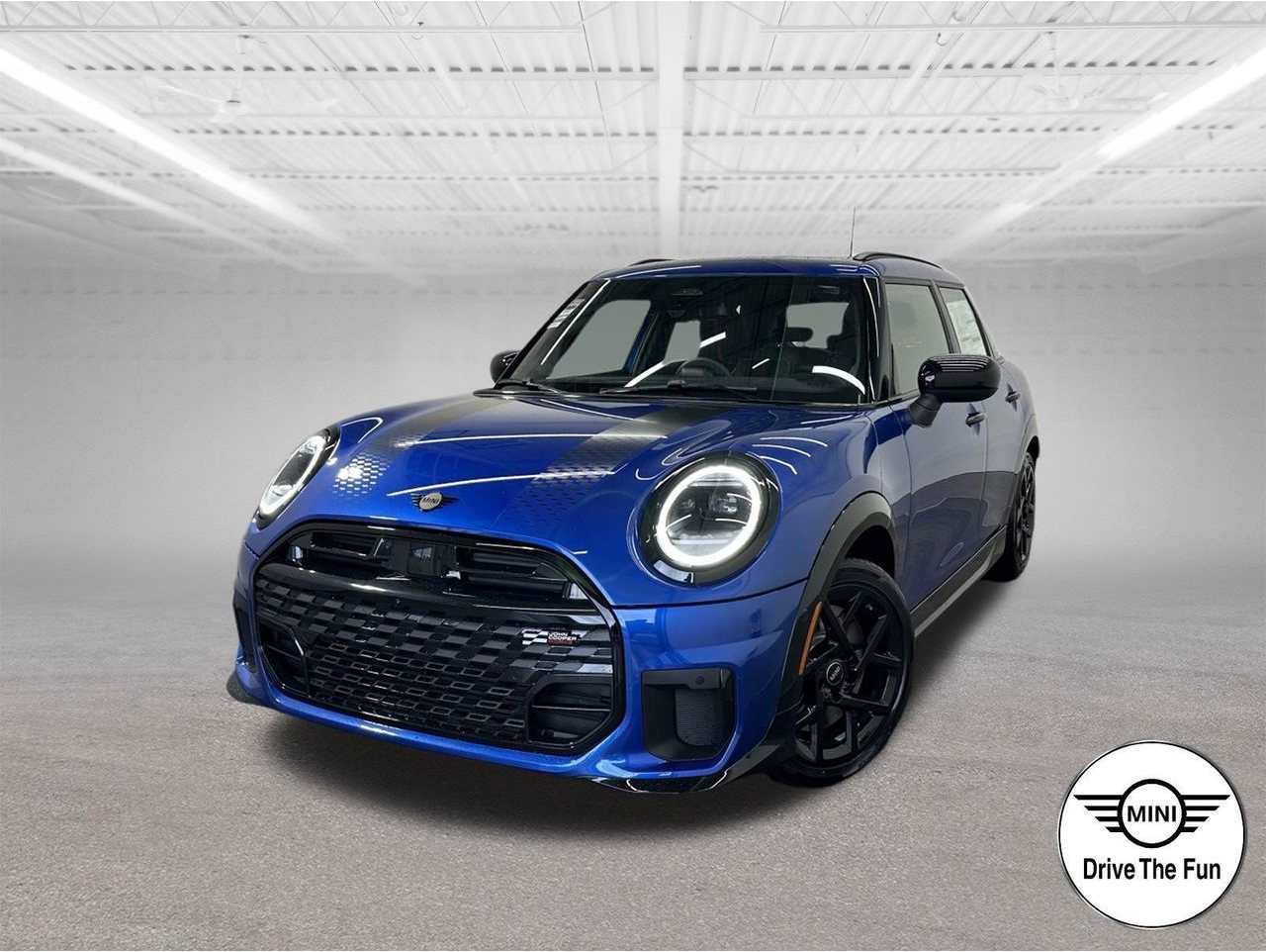 2026 MINI Hardtop S's photo