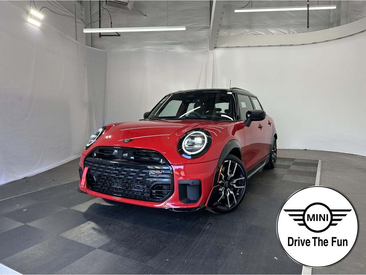 2025 MINI Hardtop 4 Door S's photo