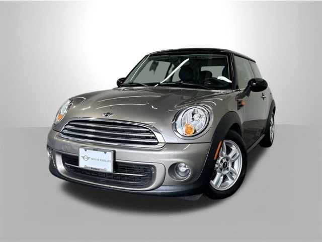 2013 MINI Cooper Base's photo