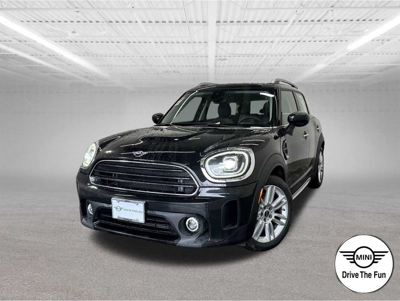 2022 MINI Countryman Base