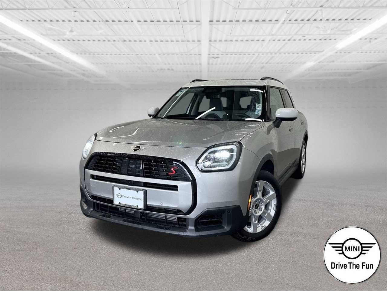 2025 MINI Countryman S's photo