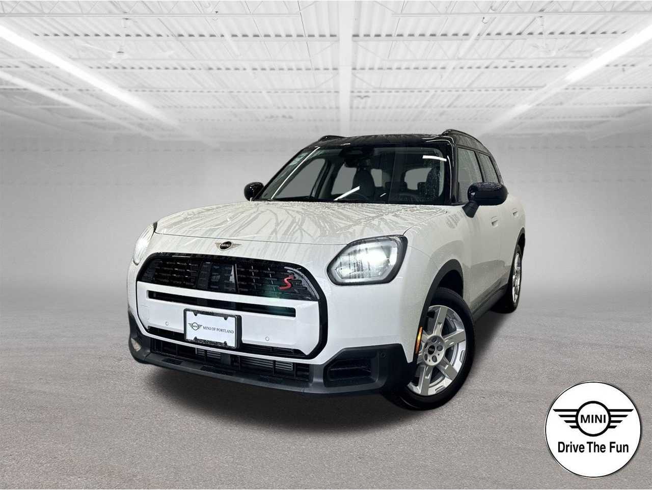 2025 MINI Countryman S's photo