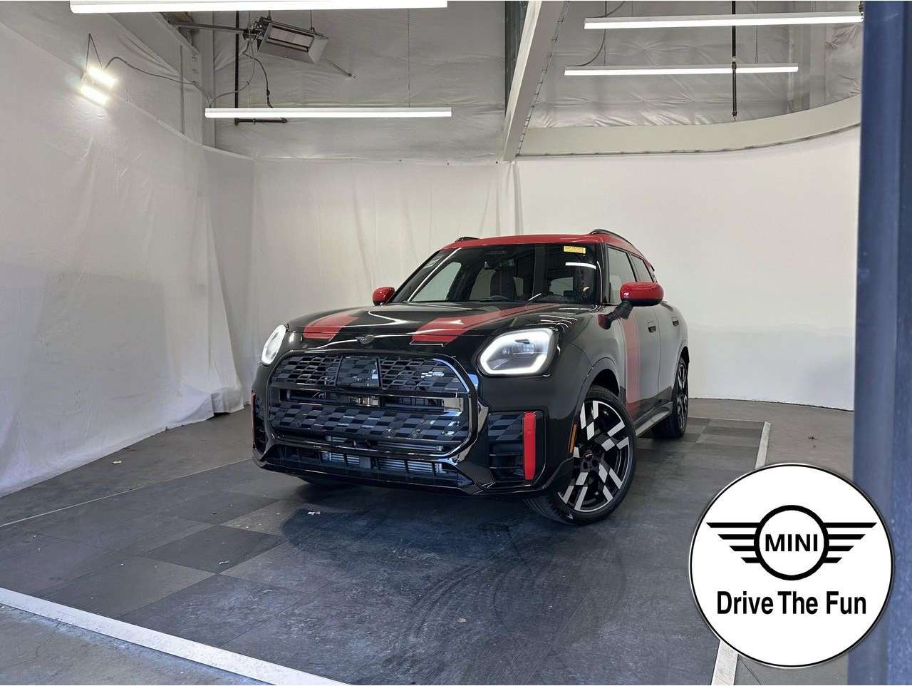 2025 MINI Countryman John Cooper Works's photo