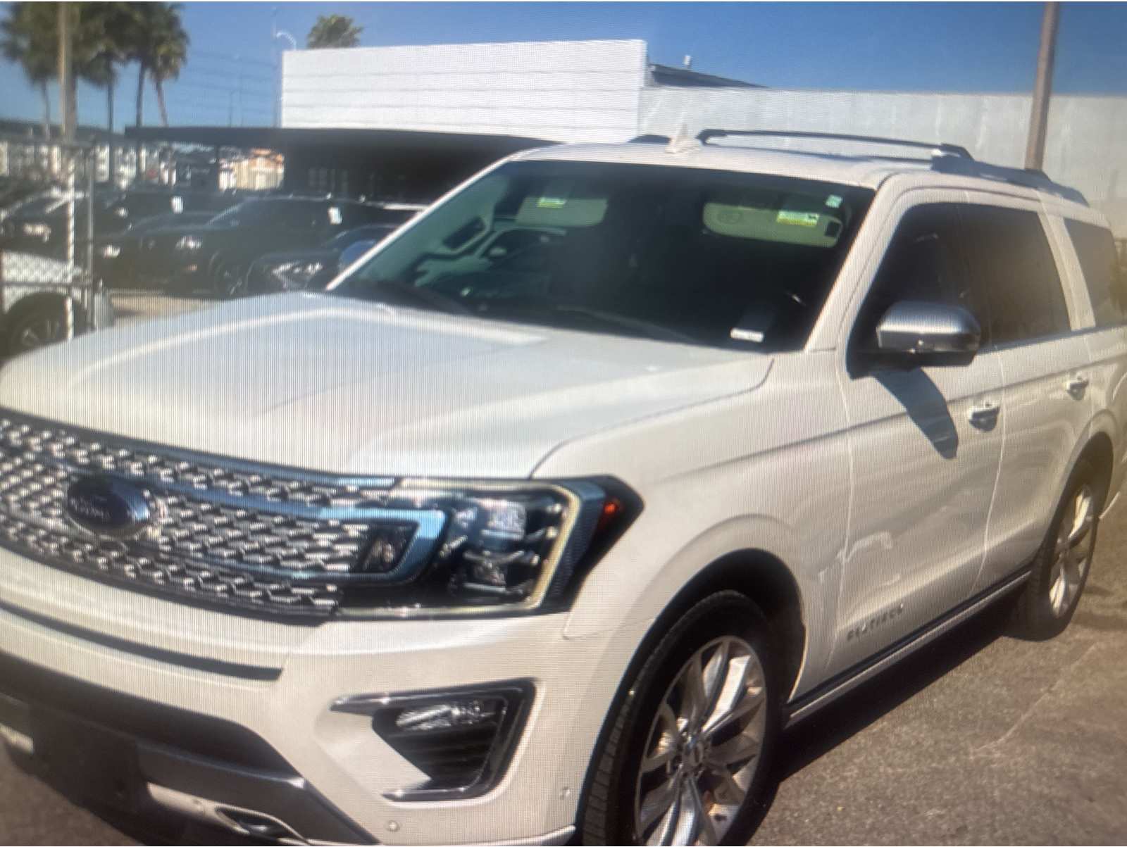 2019 Ford Expedition Platinum's photo