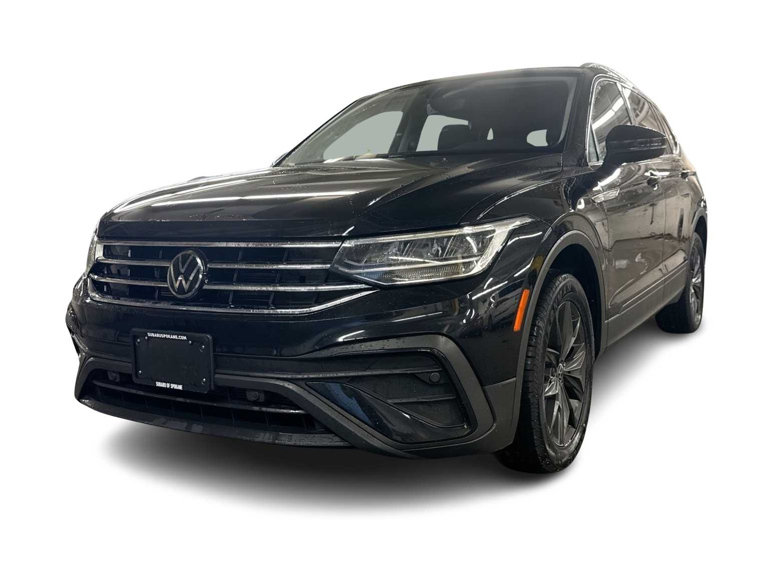 Thumbnail: 2022 Volkswagen Tiguan - 1
