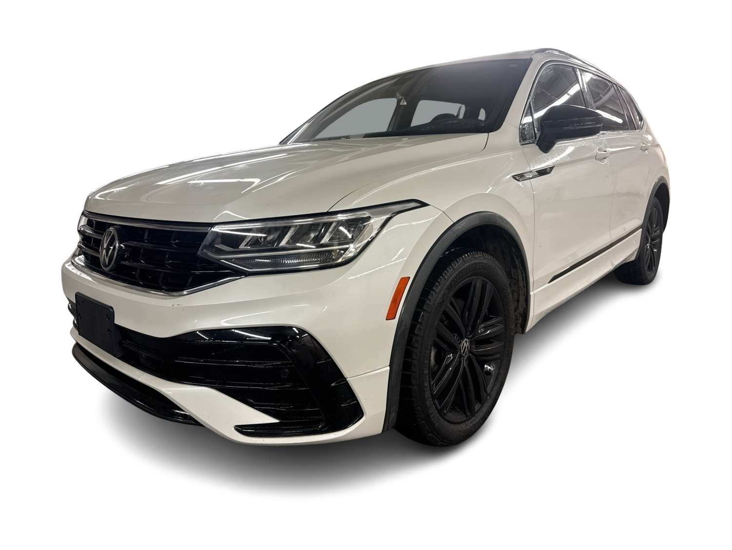 Thumbnail: 2022 Volkswagen Tiguan - 1